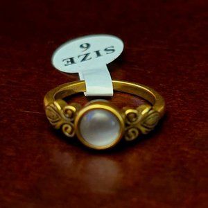 Fragrant Jewels Time Traveller (v2) Ring